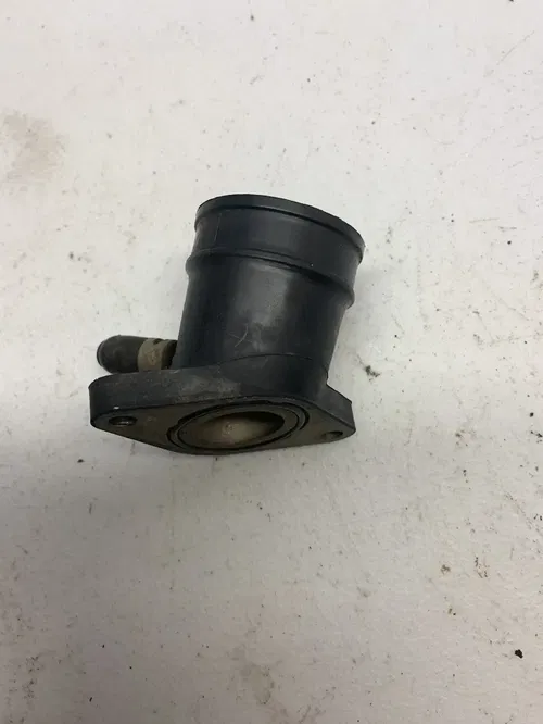 2001 Yamaha TTR125 Carburetor Joint
