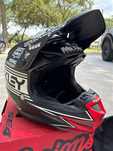 Troy Lee Designs SE4 Men's Large Full Carbon Helmet