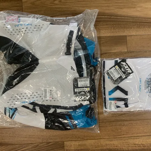 FXR 2023.5 Helium Le MX Jersey Frost M