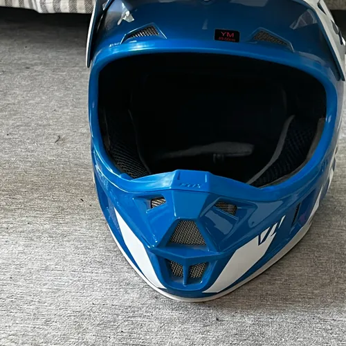 Fox Youth V1 Racing Helmet in Size M (Royal Blue)