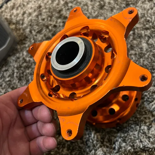 Tusk Impact Front Hub