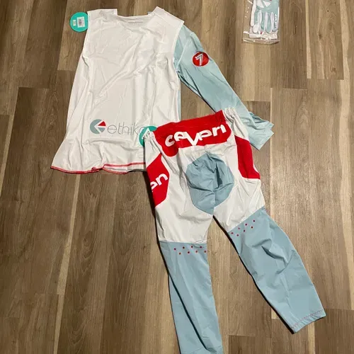 SEVEN MX - ZERO ETHIKA LE GEAR COMBO