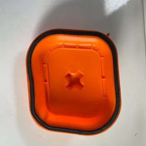 KTM/ Husqvarna 16-24 Air Filter Wash Cover