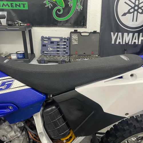 YZ125 YZ250 SDG Seat