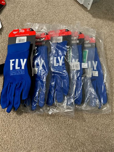5 Pairs Of Fly Pro Lite Gloves 