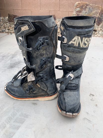 Youth ansr Boots - Size 7