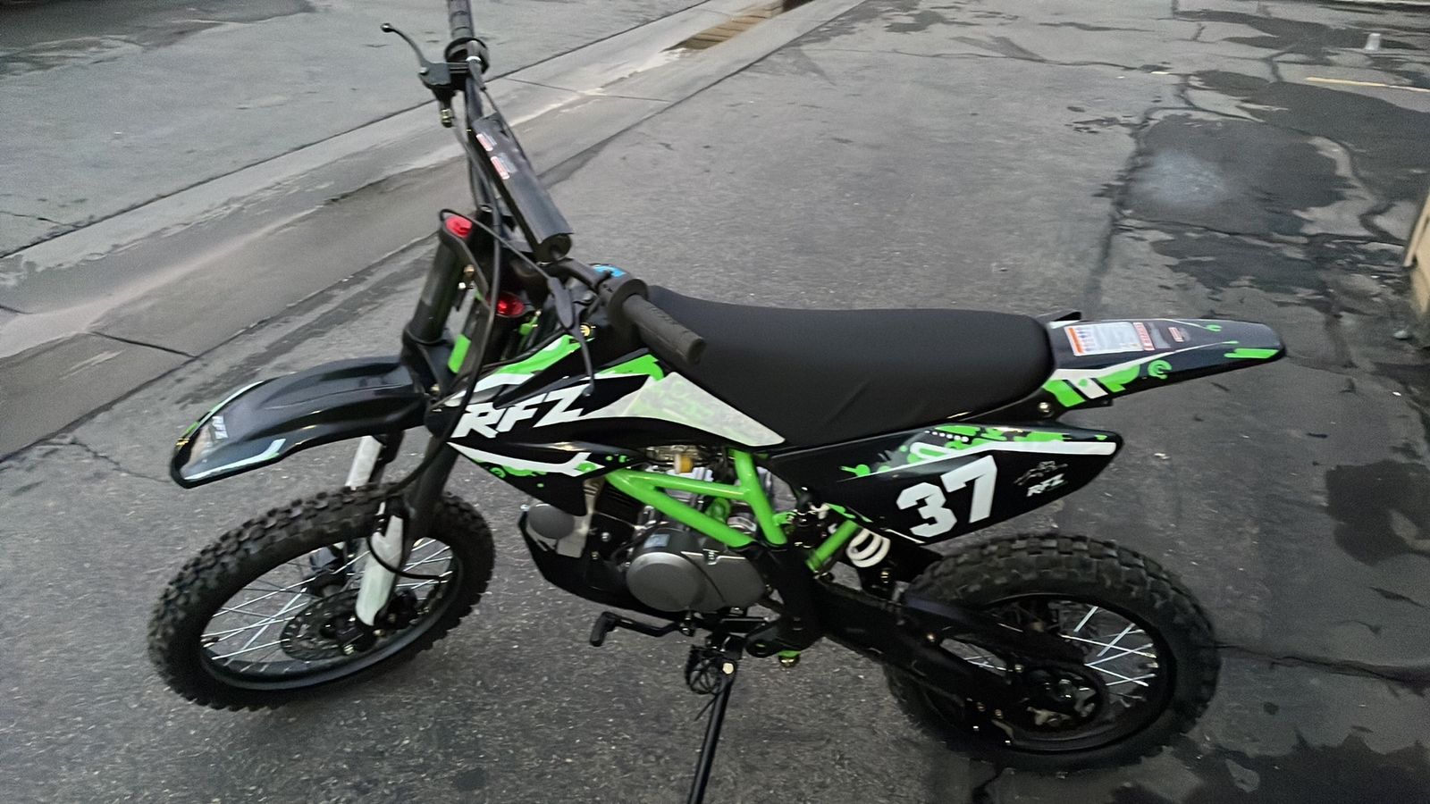 Apollo 37 dirt bike best sale