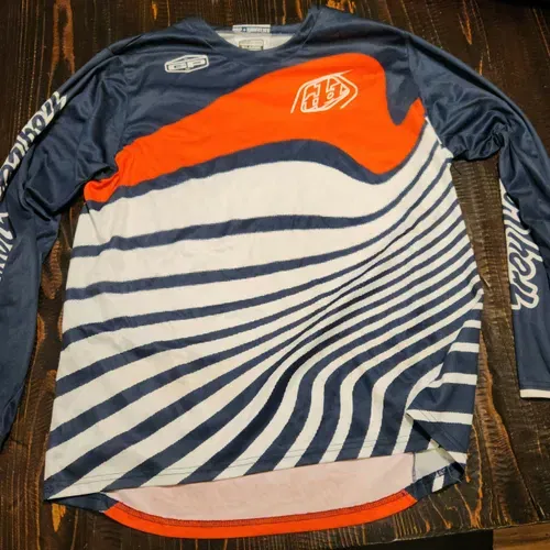 Troy Lee Designs 