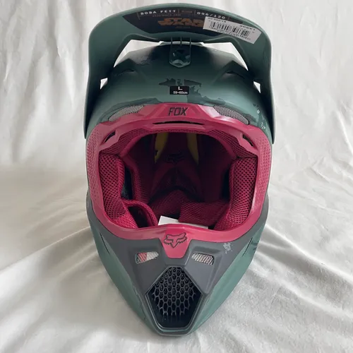 Fox Star Wars Boba Fett LE  V3 Helmet 