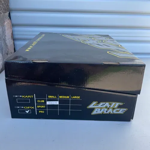 Leatt GPX Protective Kneck Brace - Size S