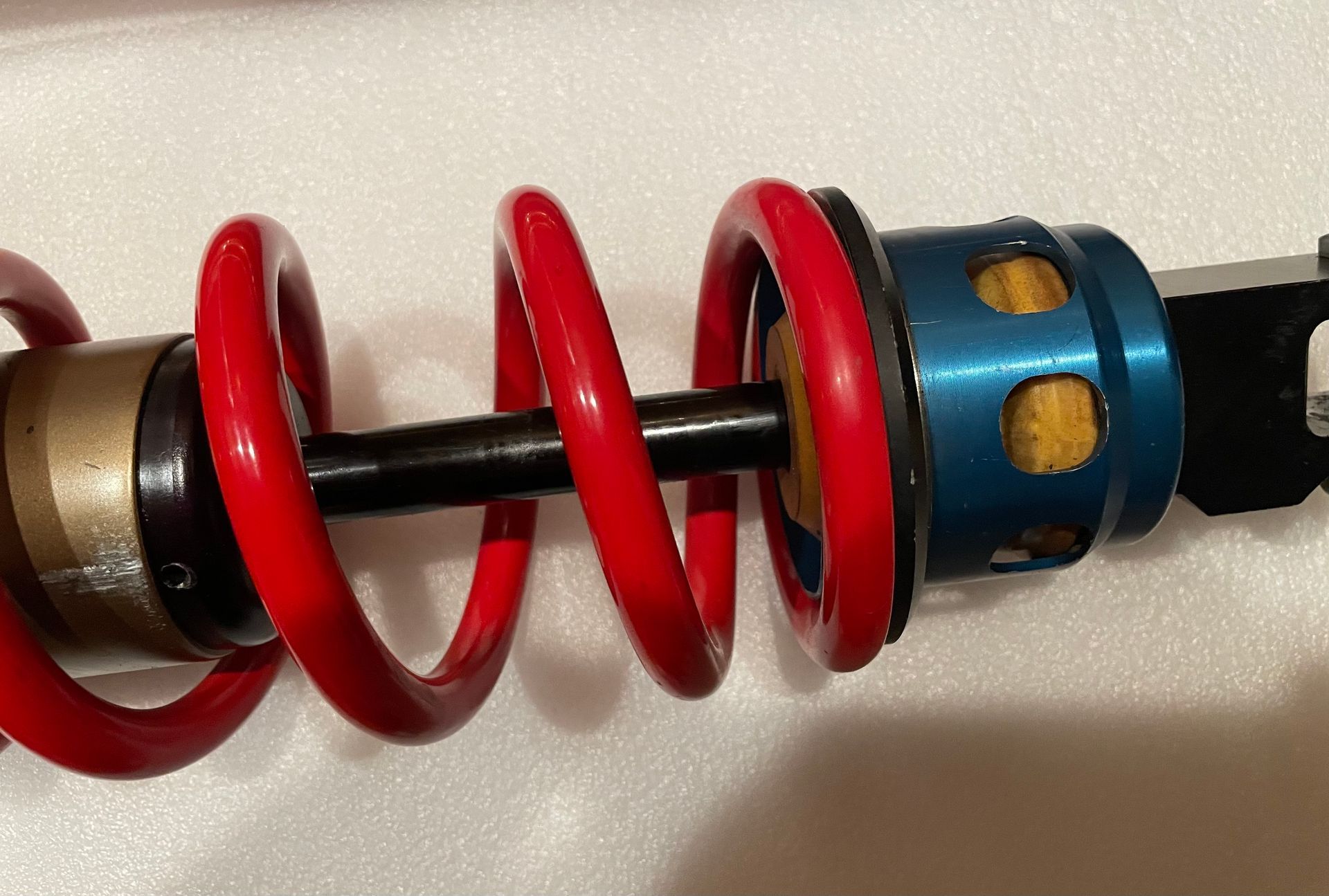 49mm Showa Forks/Shock Kashima uppers, DLC coated lowers 250 18-21/450R 17-20