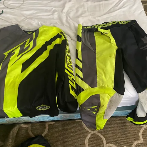 Fly Racing Apparel - Size XL