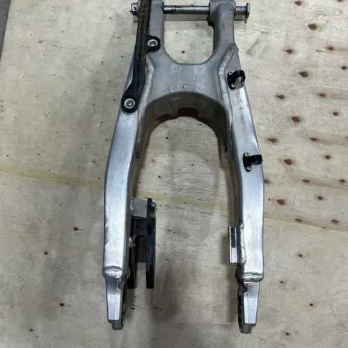 Swing Arm