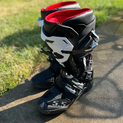 Leatt 5.5 Flex Boots Size 11