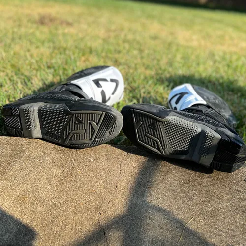 Leatt 5.5 Flex Boots Size 11