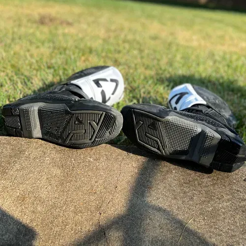 Leatt 5.5 Flex Boots Size 11