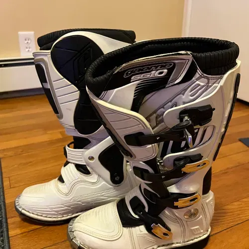 Gaerne SG10 boots