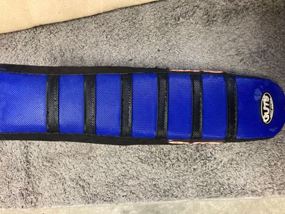 Guts Racing Tall Seat