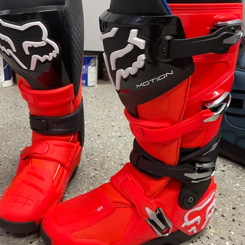 FOX Racing Motion Boots Size 9 