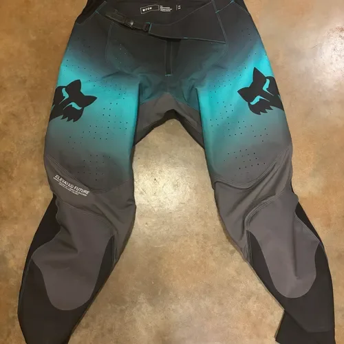 2024 Fox 360 Revise Pants - 36 - Teal - Almost New!
