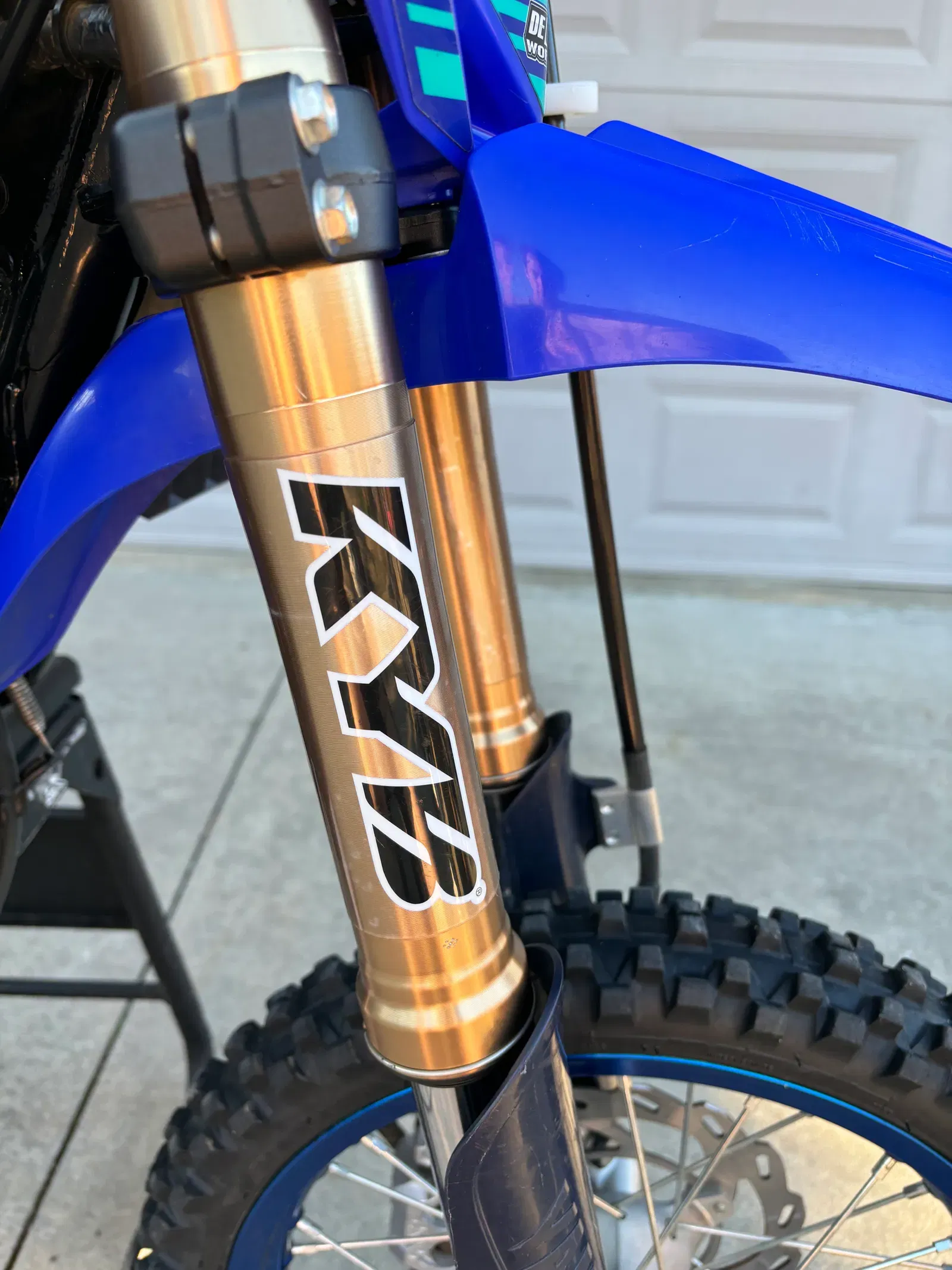 KYB Fork Decal KYB Fork Decal