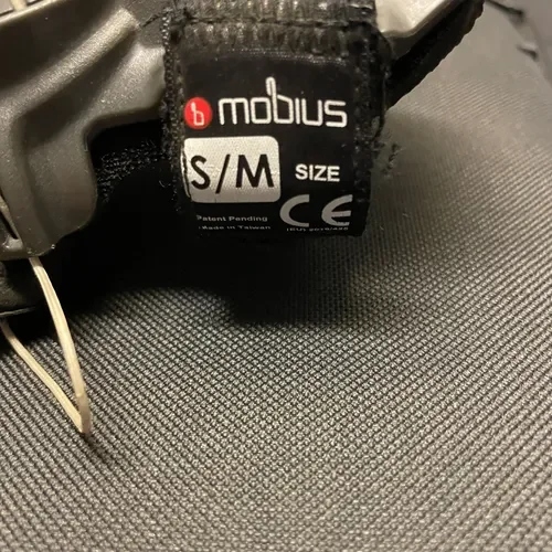 Mobius X8 Wrist Brace