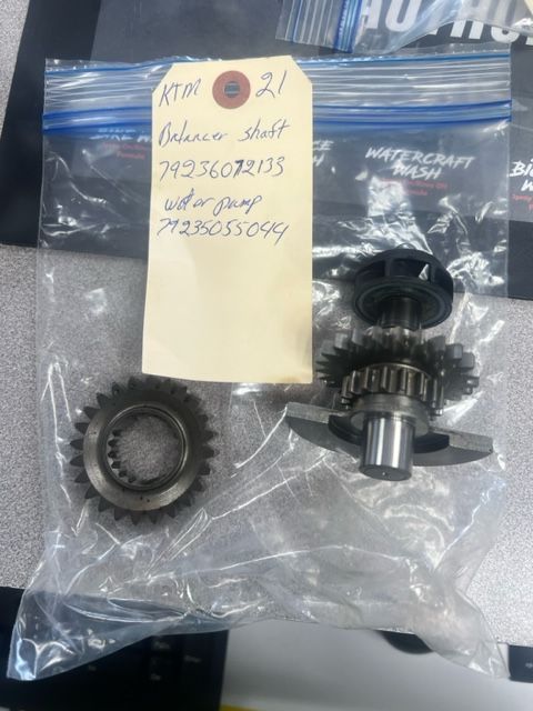 Balancer Shaft, Water Pump