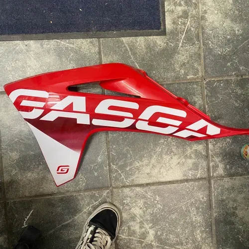 GasGas OEM - Left Side Radiator GasGas OEM - Left Side Radiator
