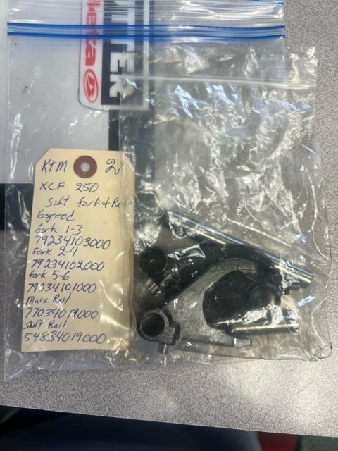 Ktm Shift Fork and Rail Set