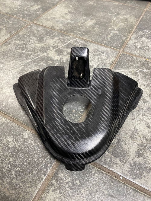 20+ Beta Carbon Fiber Tank Cover