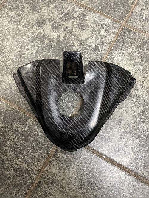 20+ Beta Carbon Fiber Tank Cover