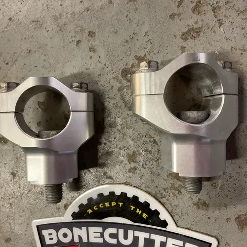Handle bar clamps 2023 MC 250F
