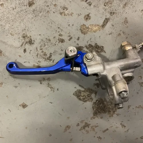 Front Break Caliper full assembly and Lever 2015 YZ 250fx 