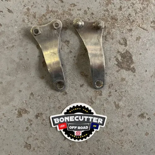 Upper Motor mounts YZ 250fx