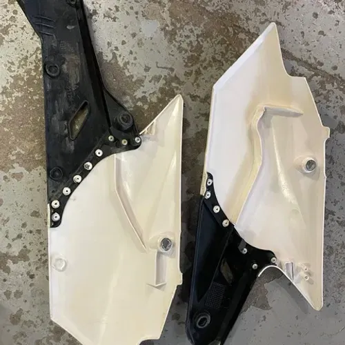 2015 yz250fx Full Plastic with plastic louver and WC Holeshot/ring pair