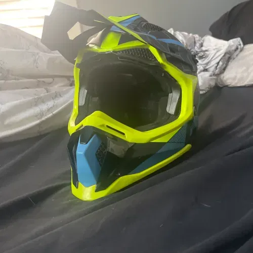LS2 Helmet 