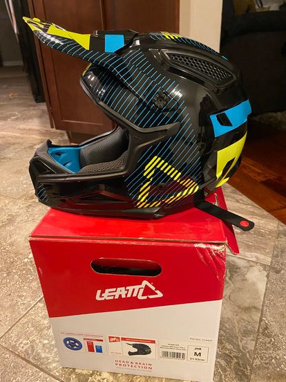 Leatt GPX 4.5 youth helmet
