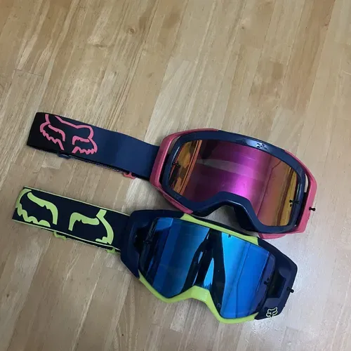 FOX GOGGLES!
