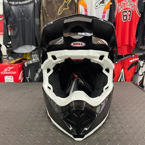 Bell Moto 10 Gloss Black 