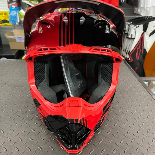 Bell Moto 9 Mips Louver Red - Size XL