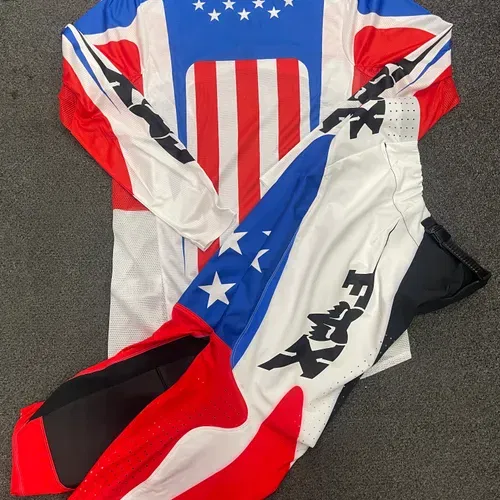 American flag dirt cheap bike gear