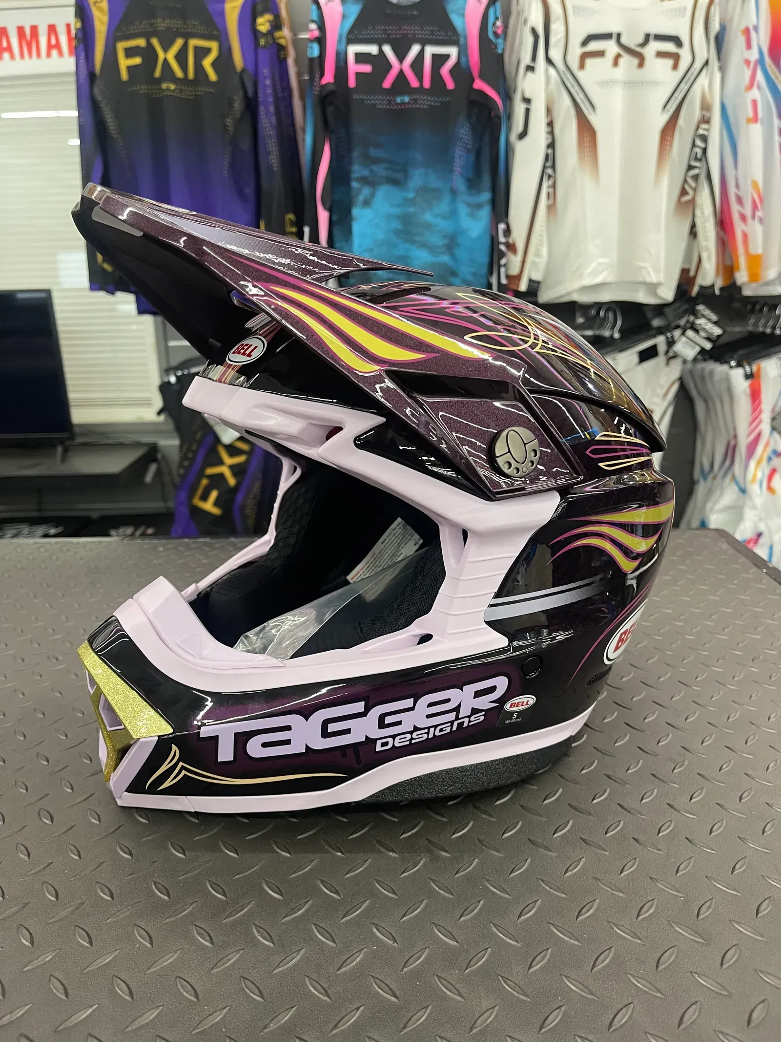 LOGOS - bell Bell Moto 10 Tagger Designs Helmet
