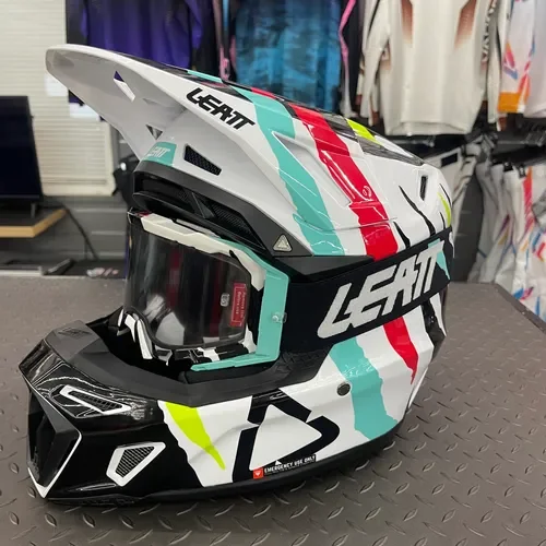 Leatt 8.5 Helmet Kit Tiger - MEDIUM