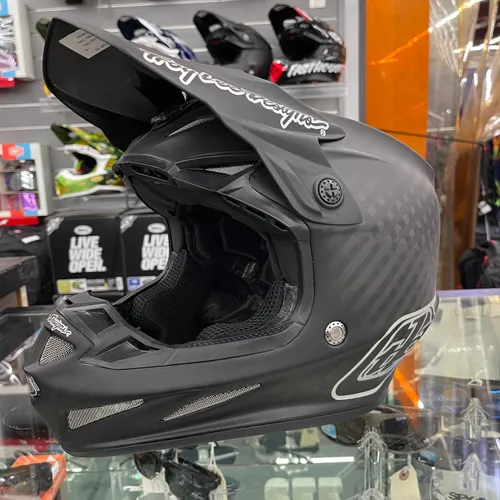 Troy Lee Designs Se4 Carbon Matte Black Helmet - Large