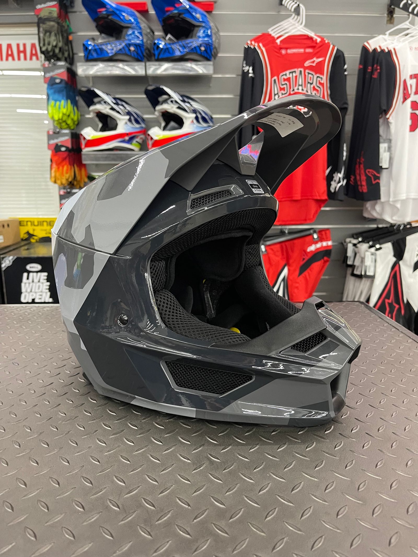 Fox Racing V1 Core BNKR Camo