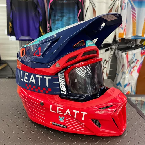 Leatt 8.5 Helmet Kit Red - Small