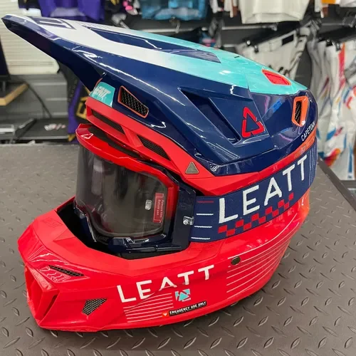 Leatt 8.5 Helmet Kit Red - XL