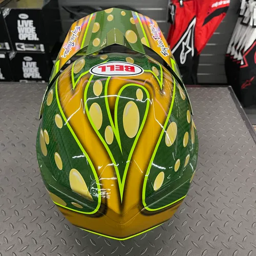 Bell Moto 10 MC Replica