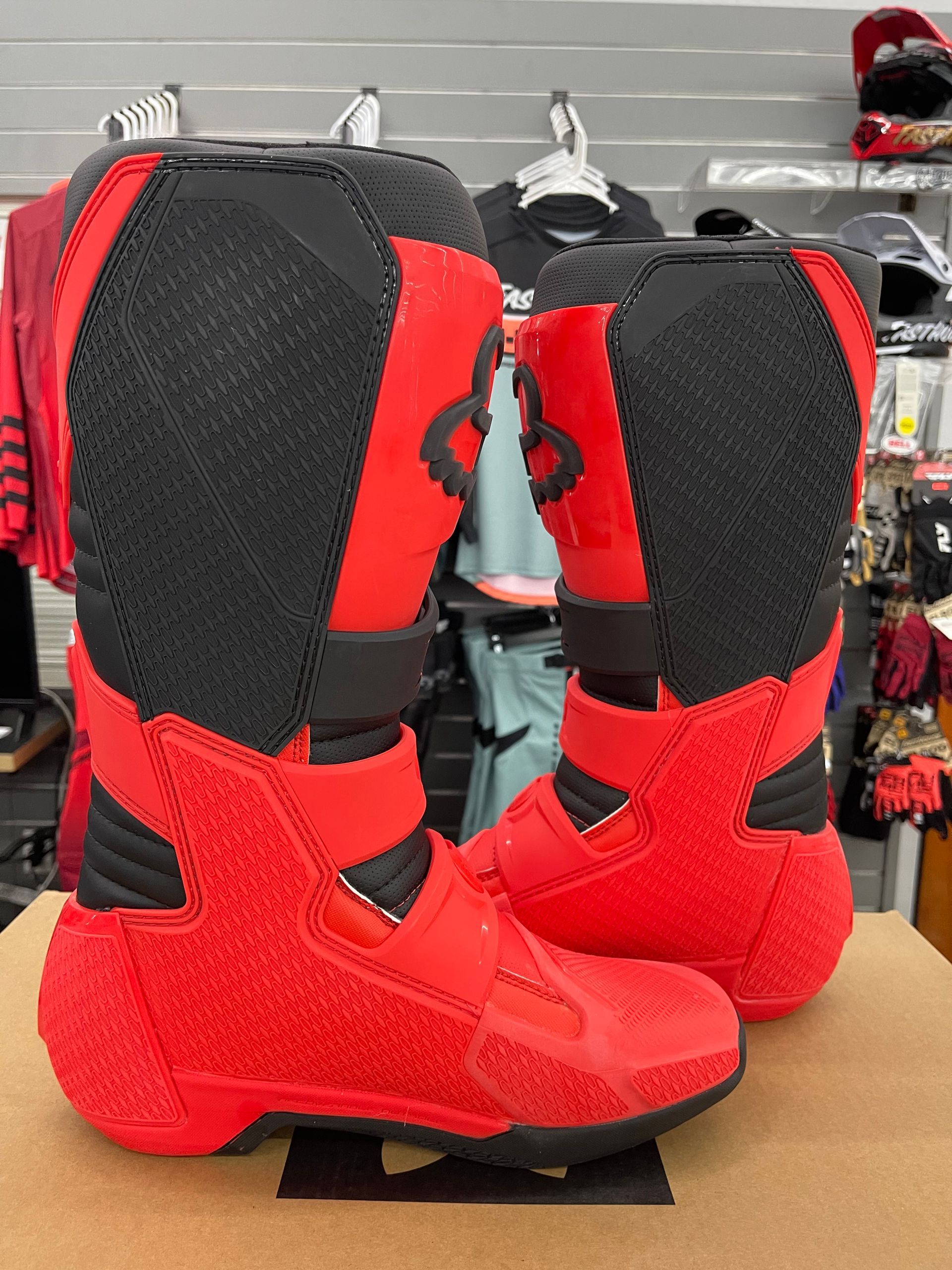 Fox Moto レッドバイクブーツ g0188856401.jpg