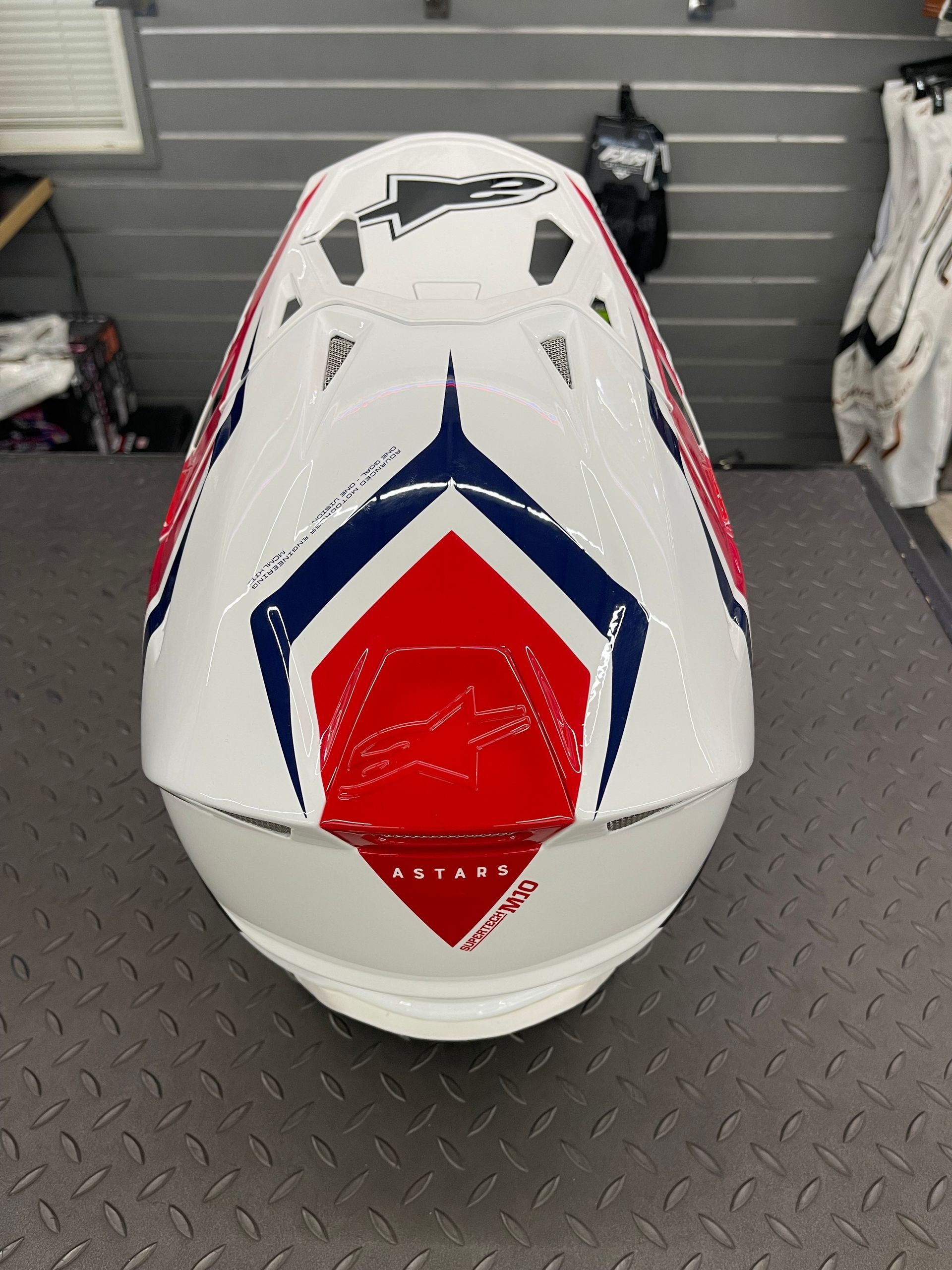 Alpinestar S-M10 Helmet R/W/B Broken Snap - XL